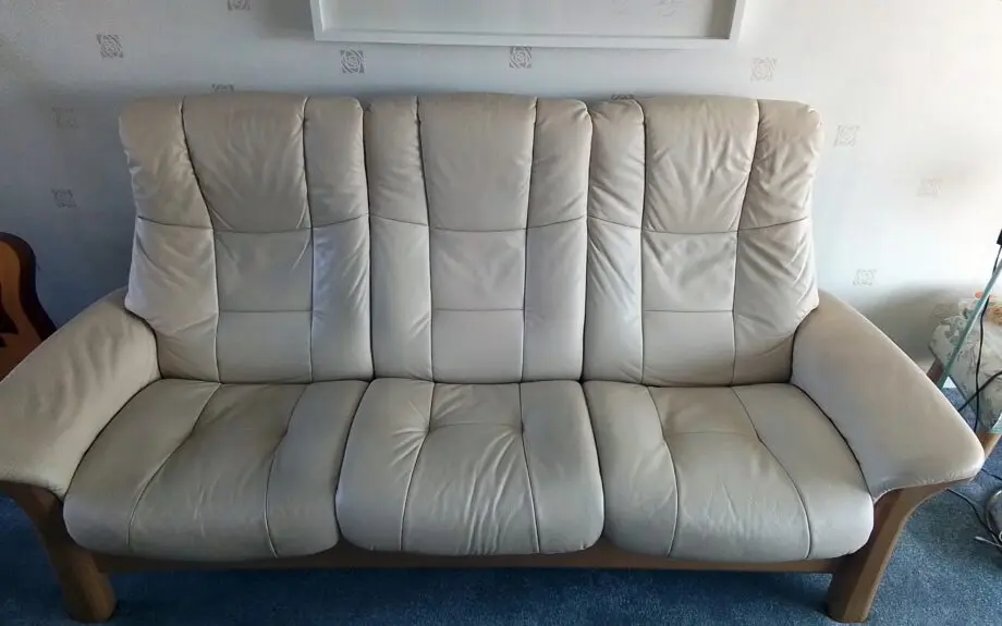 Stressless Windsor High Back reclining 3-seater sofa in Cream Batick