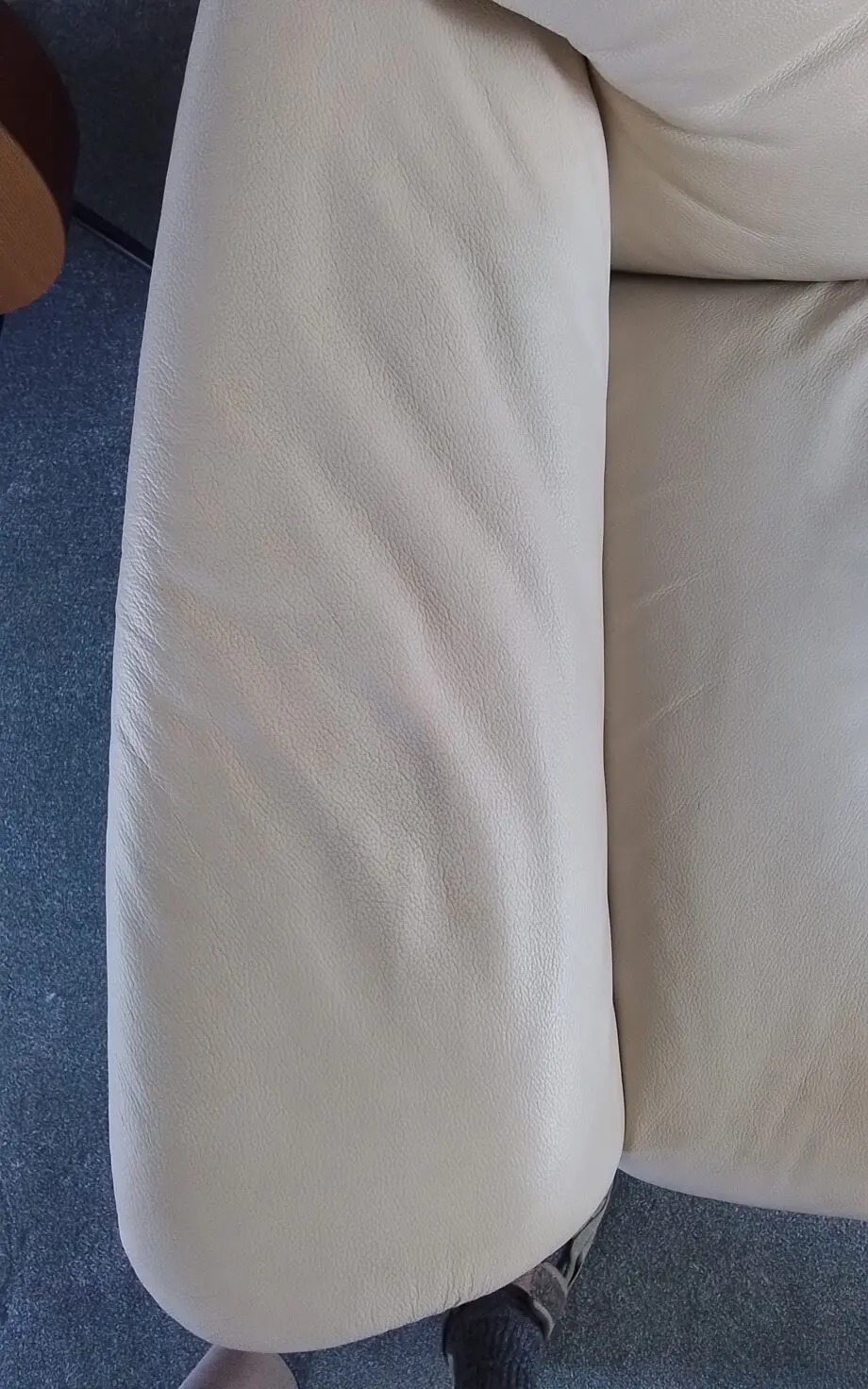 Stressless Windsor High Back reclining 3-seater sofa in Cream Batick