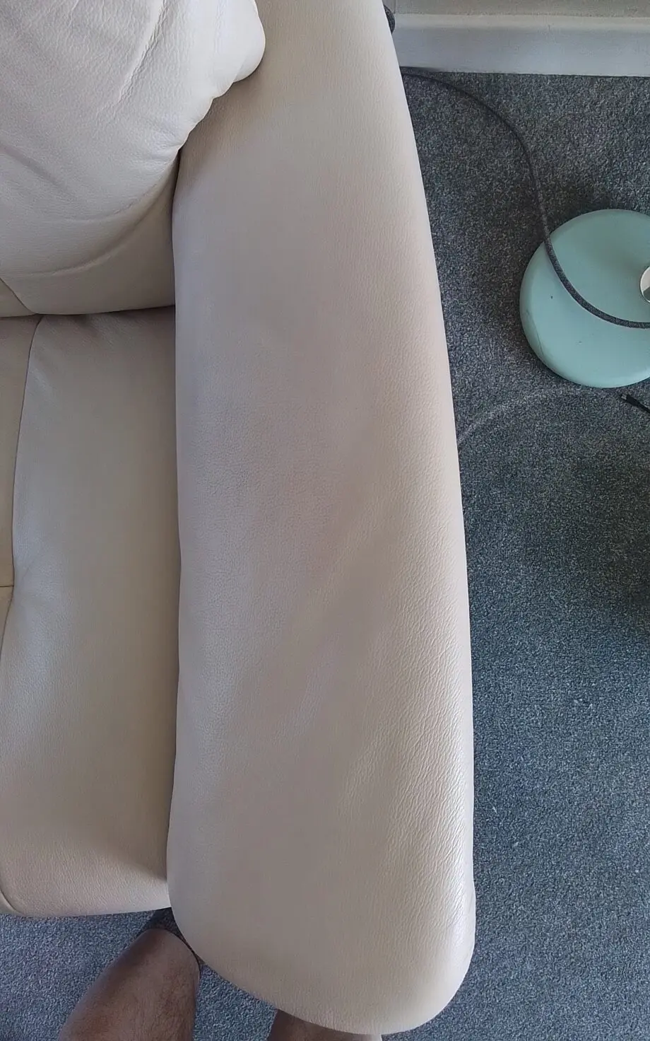 Stressless Windsor High Back reclining 3-seater sofa in Cream Batick