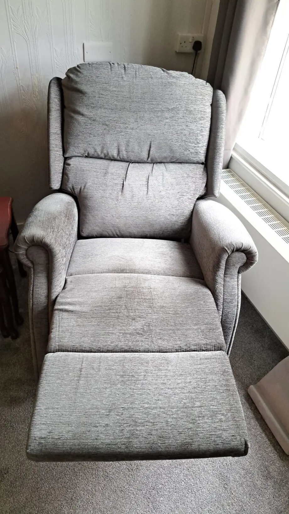 HSL - Burrows Relax Grande Dual Motor Power Rise and Recline Chair in Tate Granite (Grey) with Castors