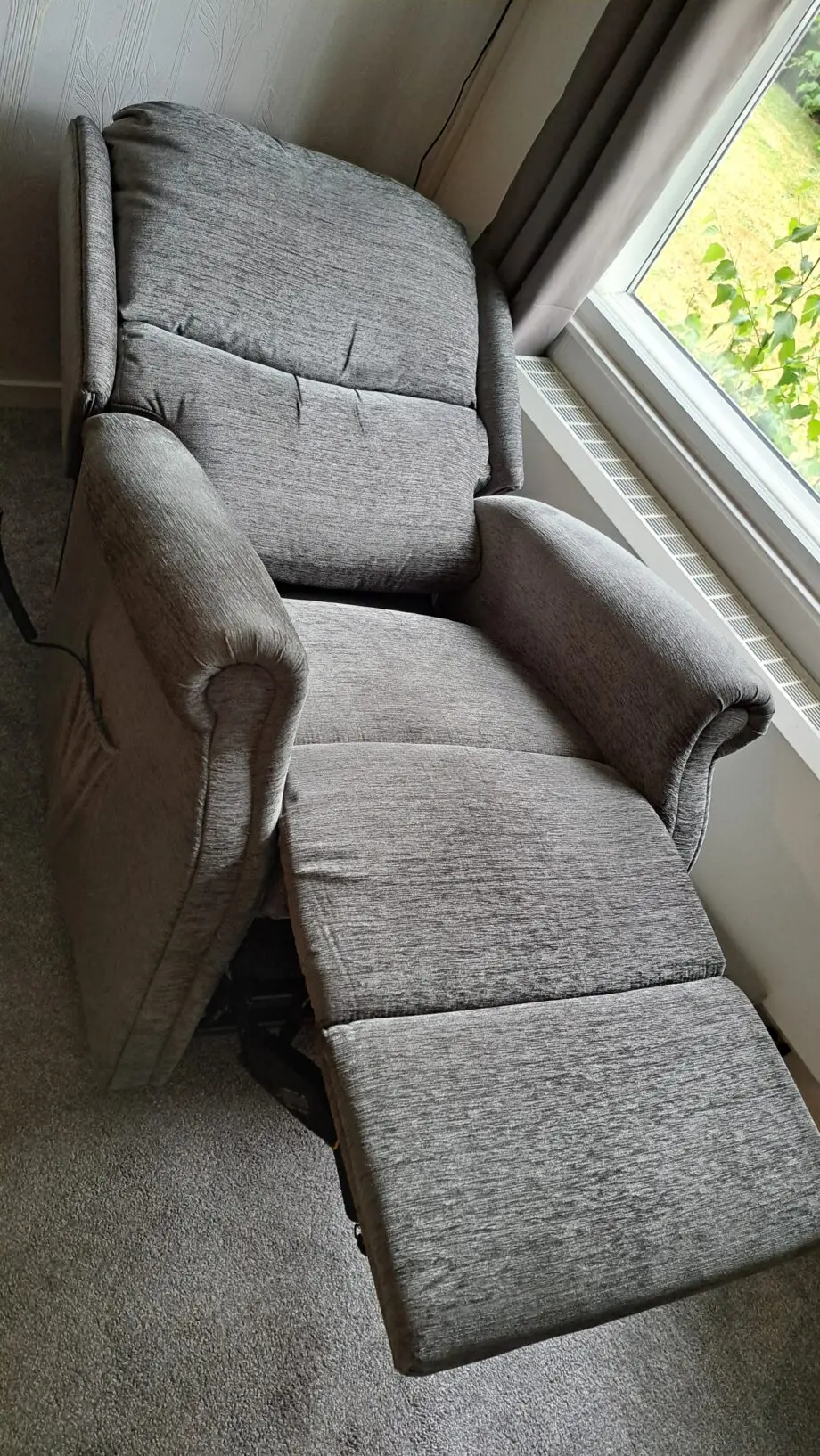 HSL - Burrows Relax Grande Dual Motor Power Rise and Recline Chair in Tate Granite (Grey) with Castors