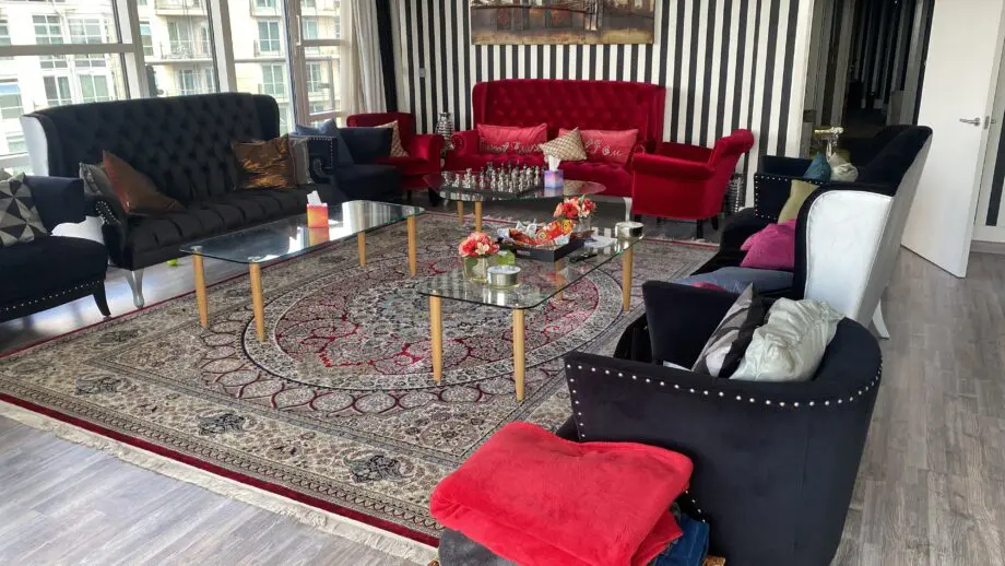 Palais de Versailles Damask Sofa