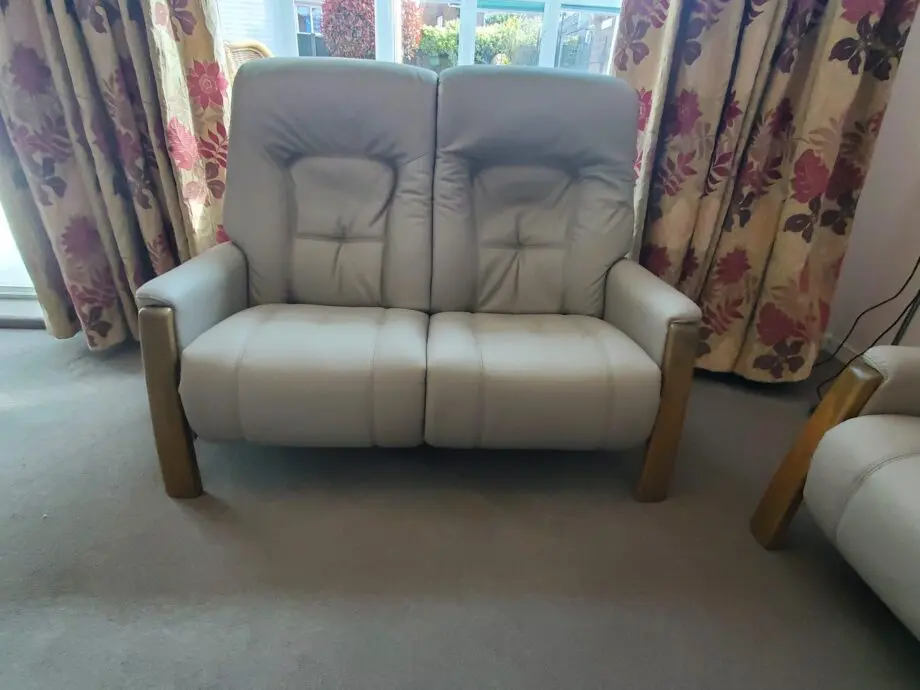 High quality leather sofas one is an Electric recliner