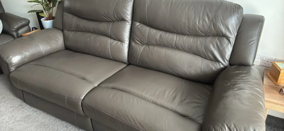 SCS AXEL 3 SEATER MANUAL RECLINER SOFA AND 2 SEATER MANUAL RECLINER SOFA DARK GREY/SELF STITCH LEATHER