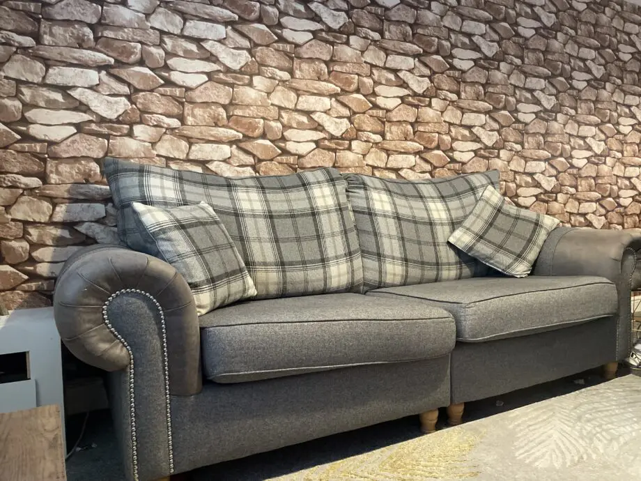 Beautiful checkered grey sofa set