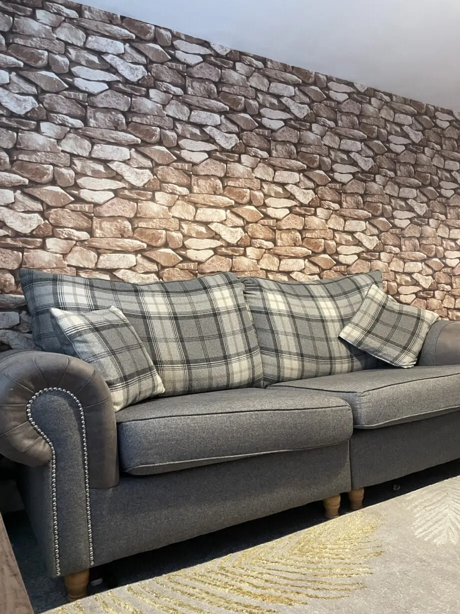 Beautiful checkered grey sofa set