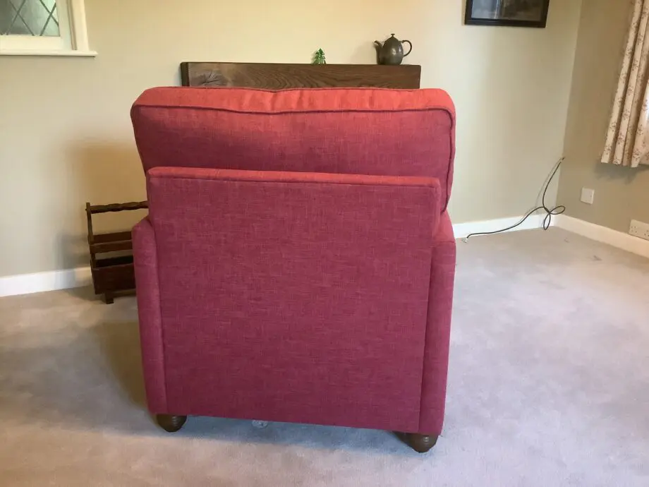 Willow and Hall Cranberry suite