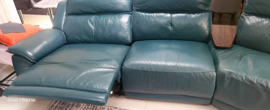 SCS 4 seater Leather sofa