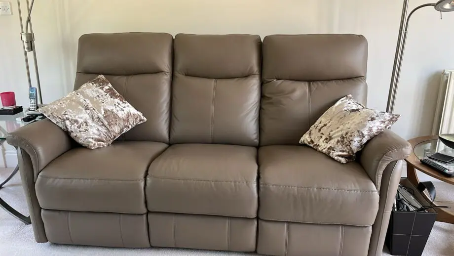 3 Lazy Boy Electric Recliner Sofa + Chairs Leather