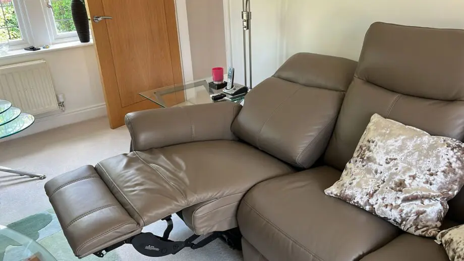 3 Lazy Boy Electric Recliner Sofa + Chairs Leather