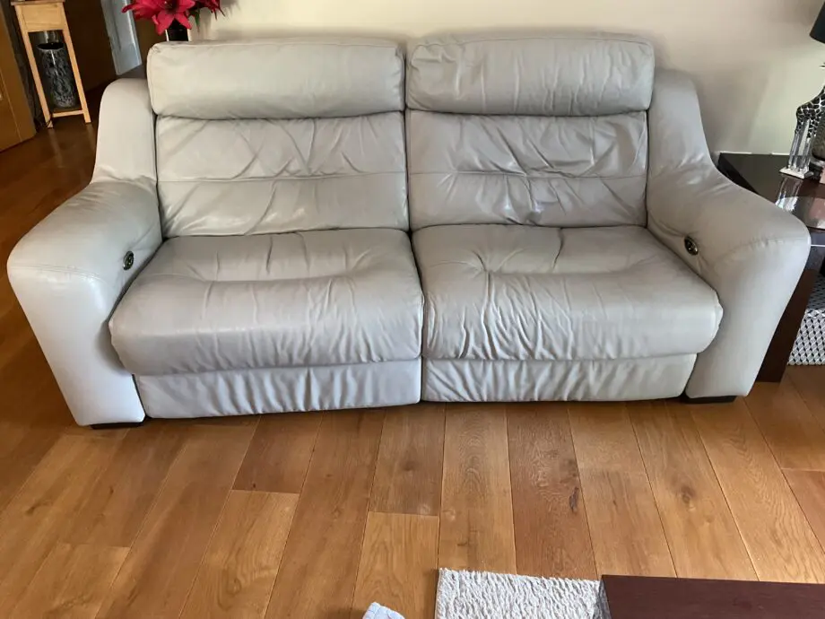 Furniture village 3 piece suite power recliner