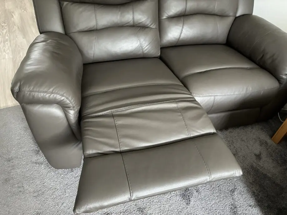 SCS AXEL 3 SEATER MANUAL RECLINER SOFA AND 2 SEATER MANUAL RECLINER SOFA DARK GREY/SELF STITCH LEATHER
