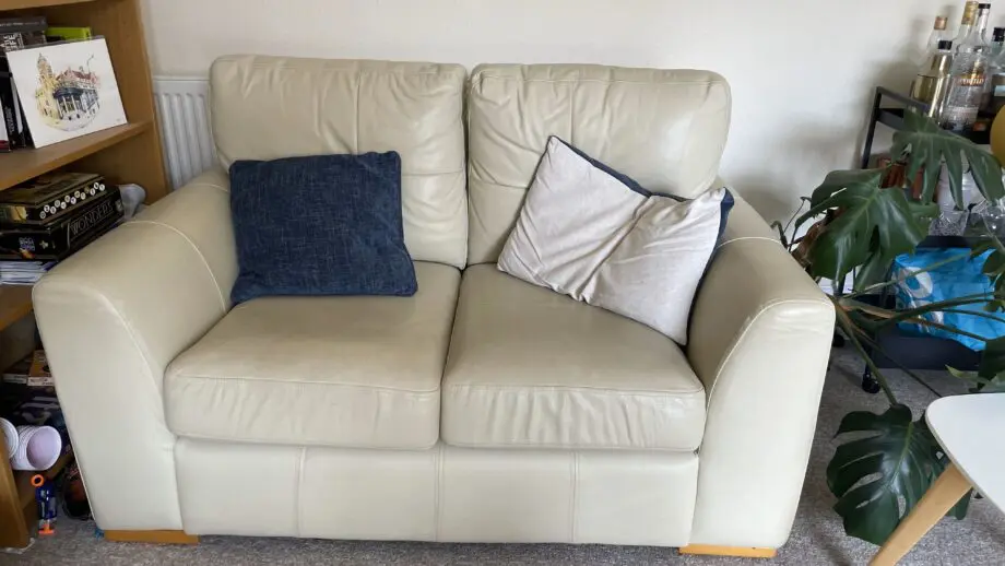 Cream leather sofa set