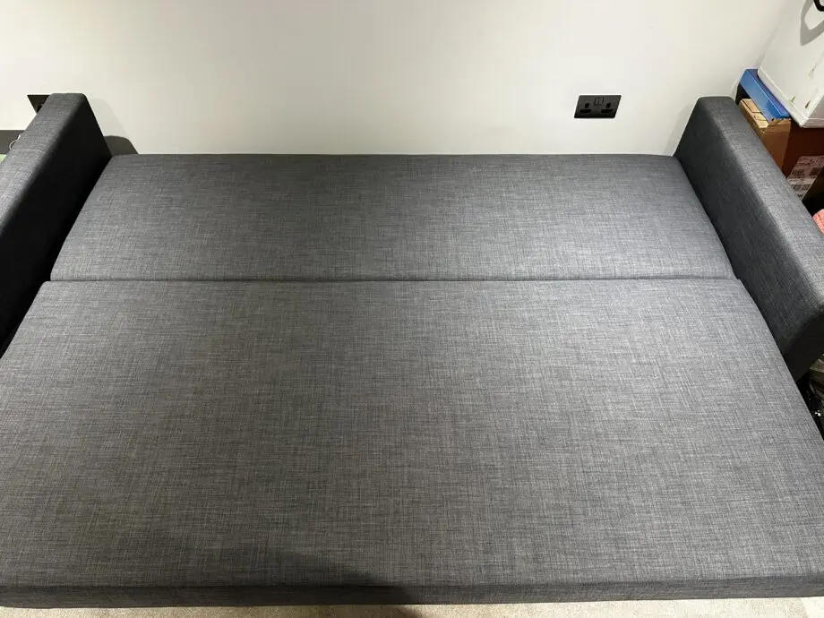 IKEA FRIHETEN three-seat sofa-bed | Skiftebo dark grey