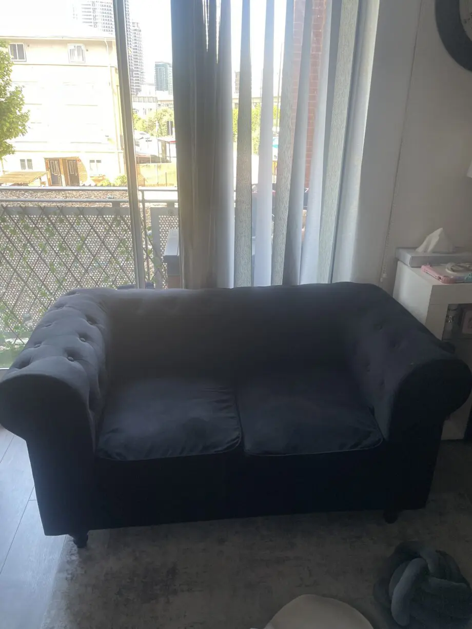 Braving velvet chesterfield sofa