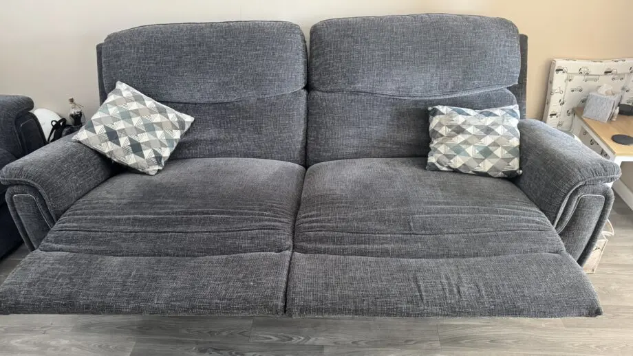 4 seat recliner sofa with two seater