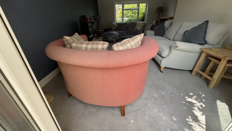 Wesley-Barrell Dusky Pink Love Seat