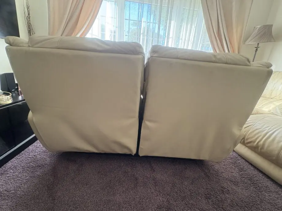 3-2-1 cream leather recliner sofa.