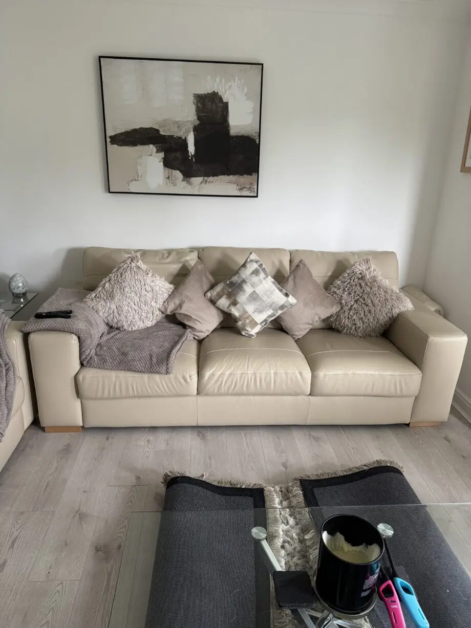 DFS Julius Sofa