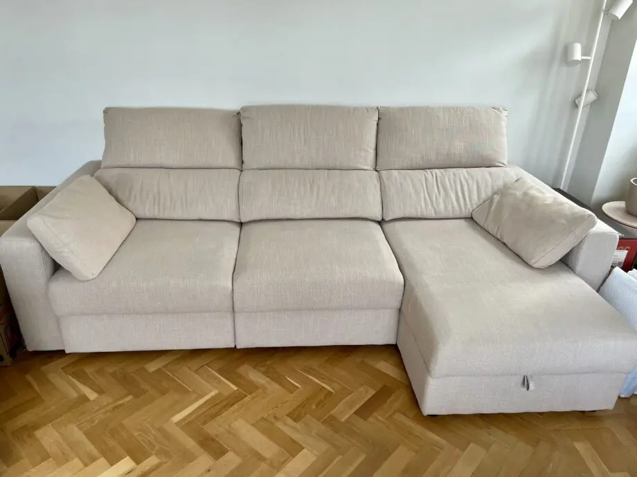 Chaise lounge sofa