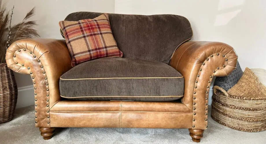 Alexander & James 3 piece sofa Jin brown