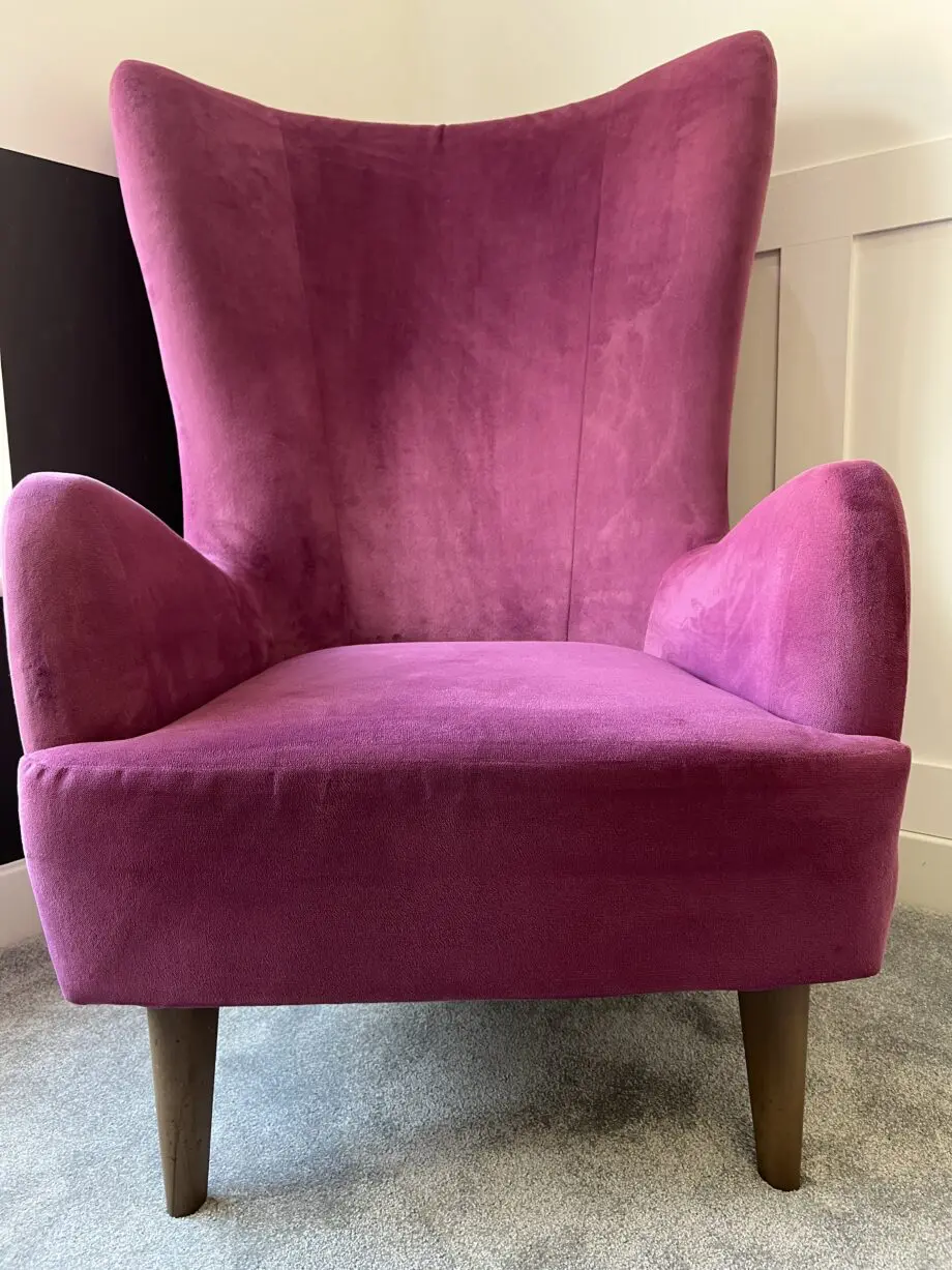 Armchair (Hire Back Velvet Occasional throne Chair)