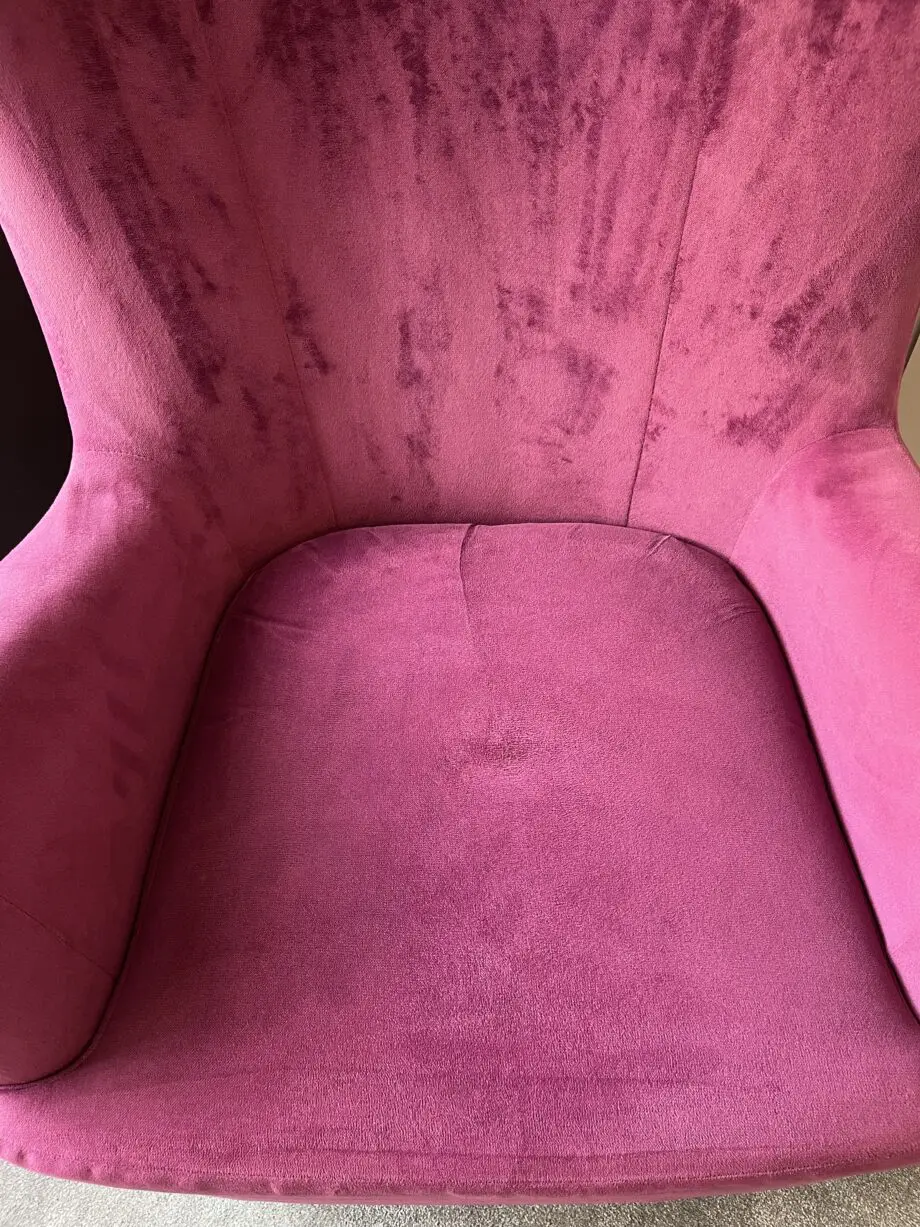 Armchair (Hire Back Velvet Occasional throne Chair)