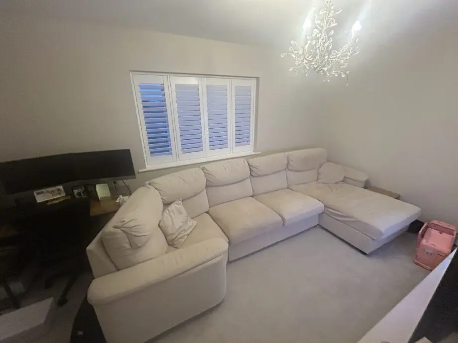 6 Seat Corner sofa with chaise lounge