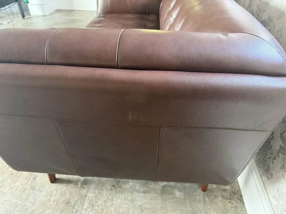 Cousins Furniture Store Linium 2 & 3 seater leather Sofas