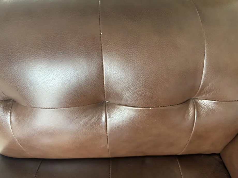 Cousins Furniture Store Linium 2 & 3 seater leather Sofas