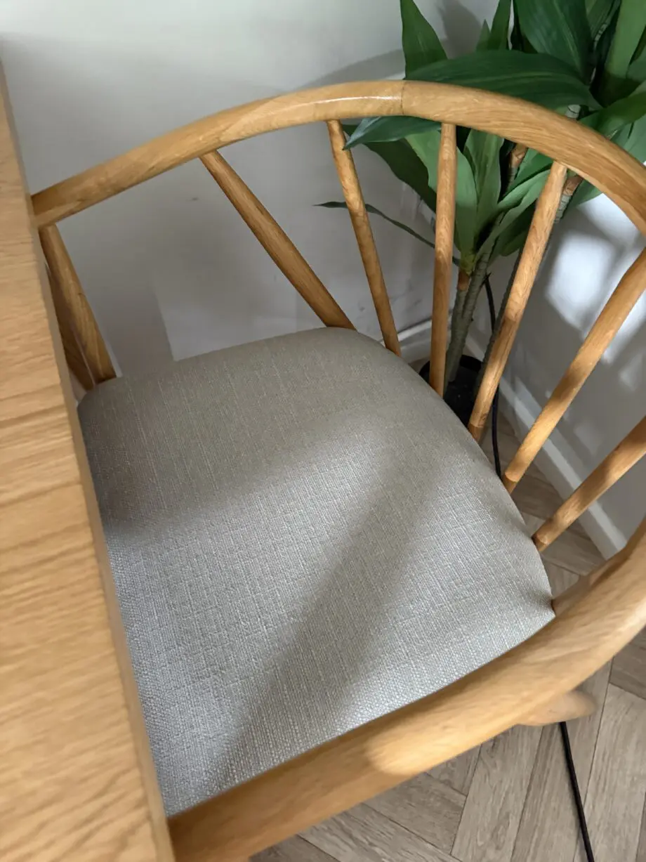 Dfs dining table and chairs