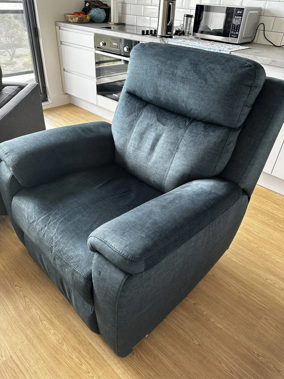 Electric power recliner - Italian Poltronesofa Power Recliner with USB Ports