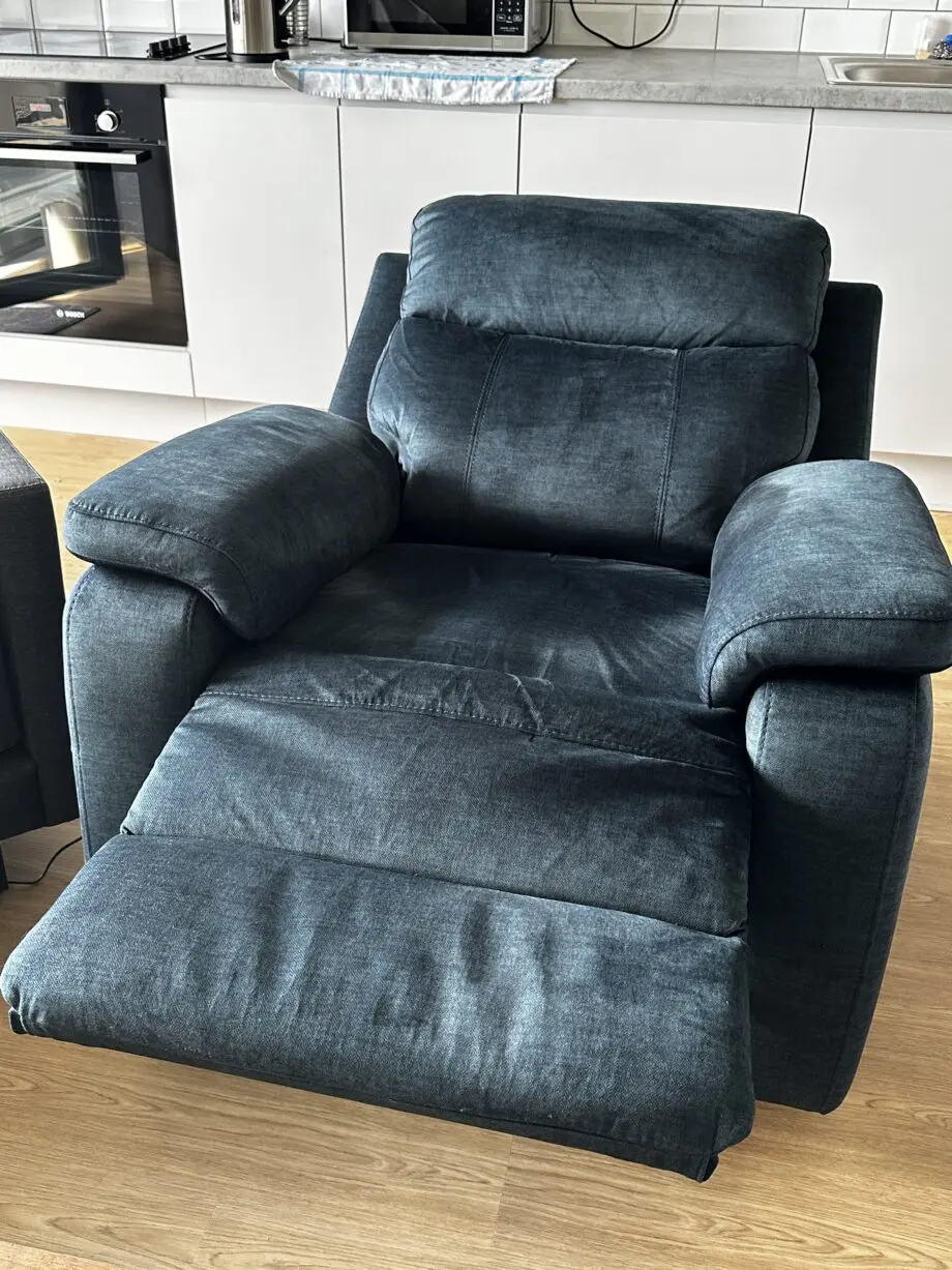 Electric power recliner - Italian Poltronesofa Power Recliner with USB Ports
