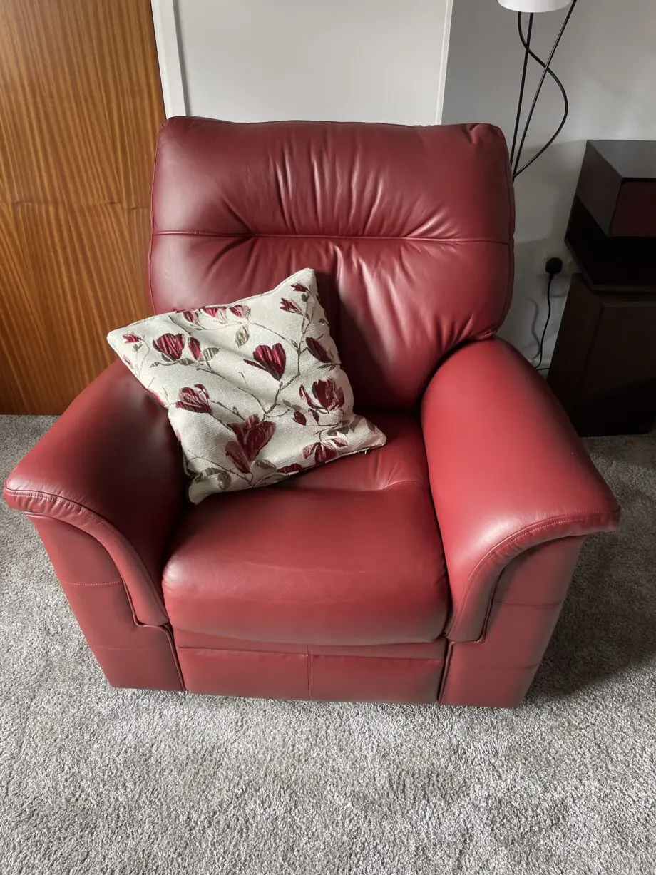 Parker Knoll Hudson 2 seater leather sofa and powered recliner in Como Red