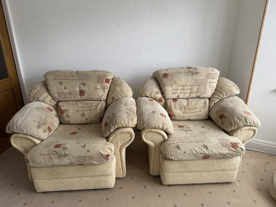 3 seater sofa and 2 chairs