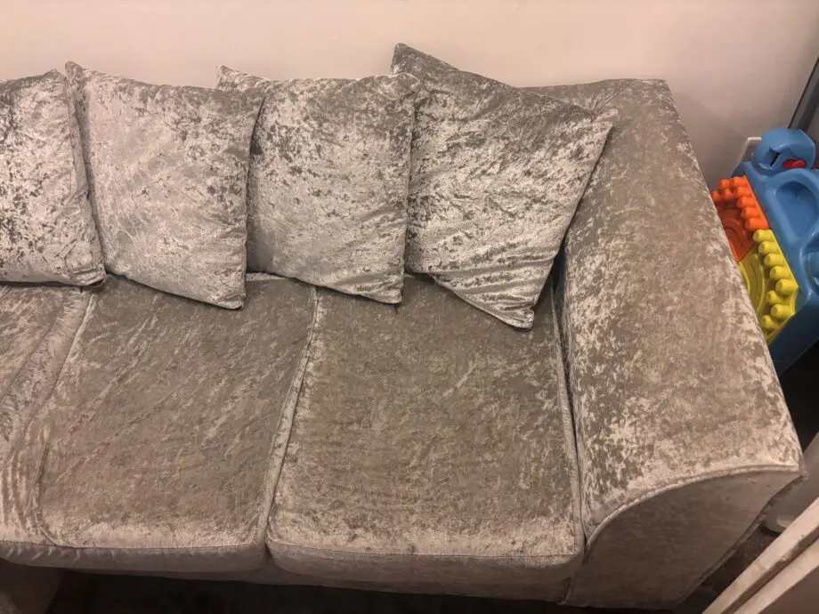 Crushed velvet corner sofa