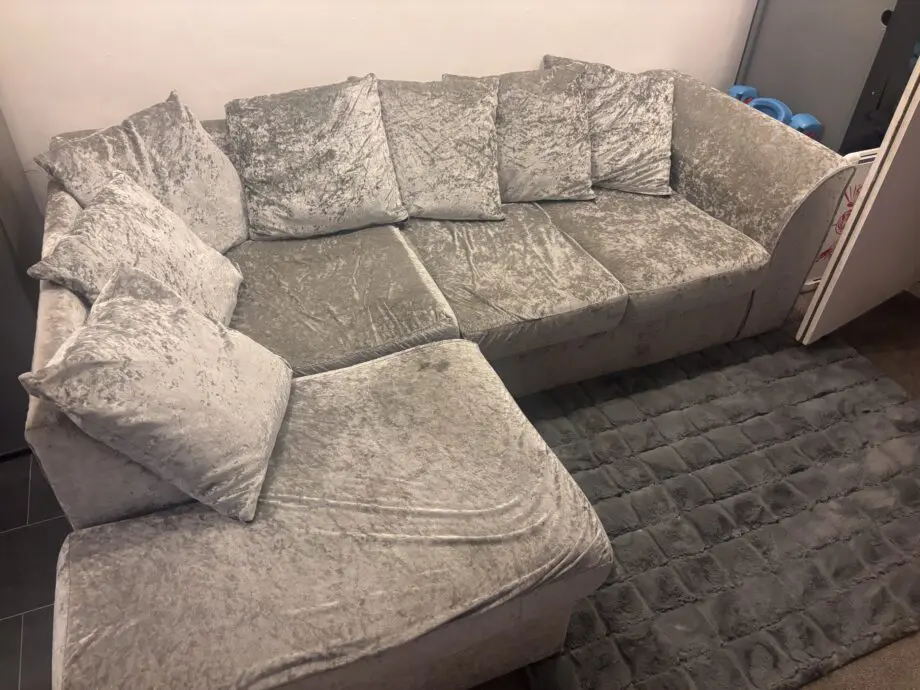 Crushed velvet corner sofa