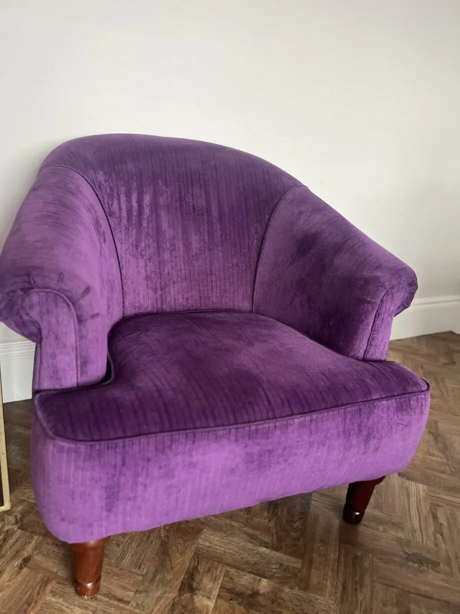 Debenhams set -purple - chesterfield set