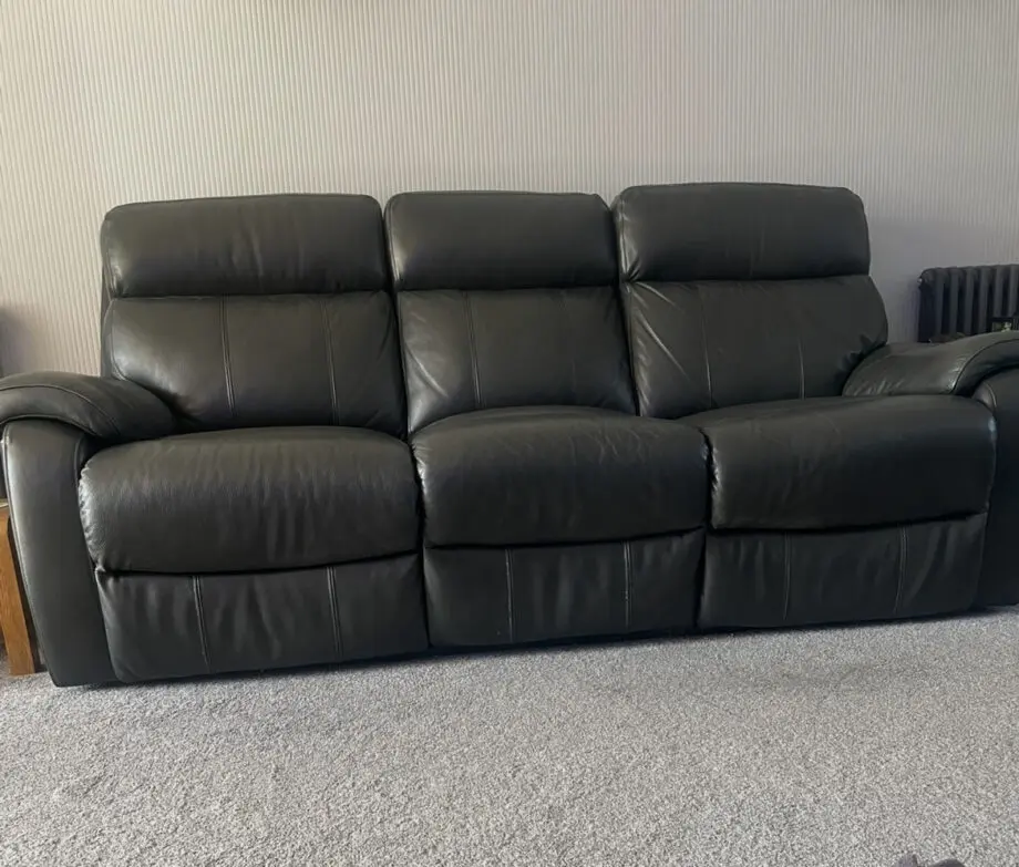 DFS 3 seater electric reclining leather sofa
