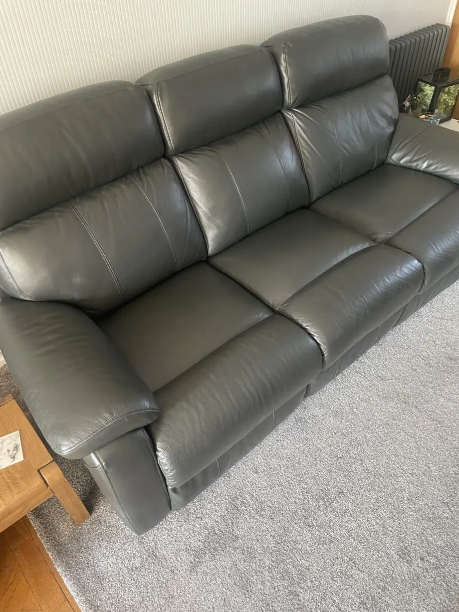 DFS 3 seater electric reclining leather sofa