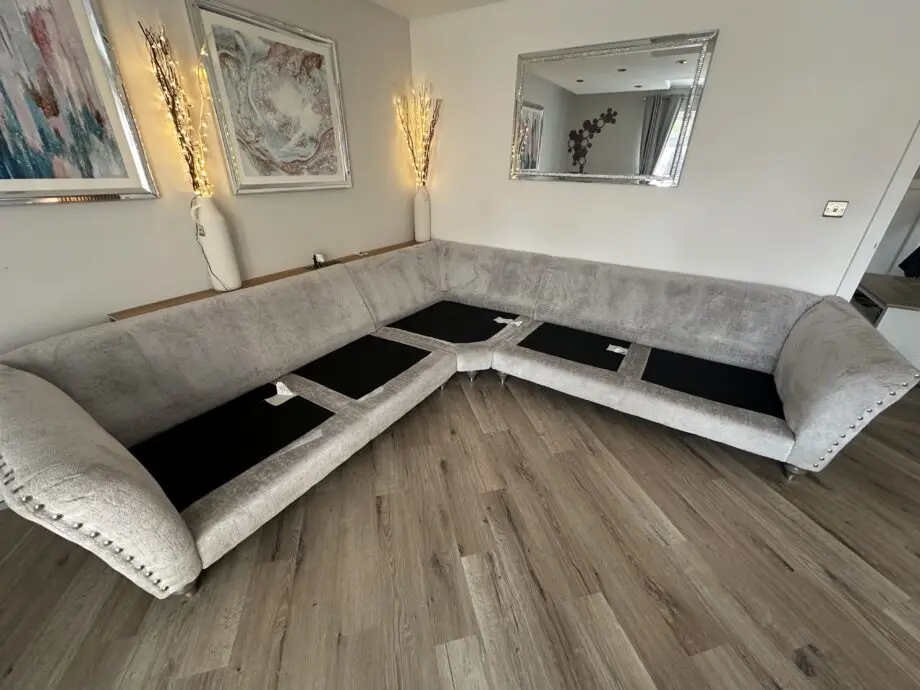 DFS Lawrie Pillow Back 3 Corner 3 Sofa