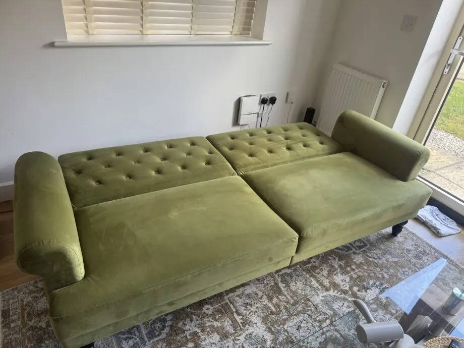 Daals Hanney 3-Seater Chesterfield, 3-Seats/1.5 Bed - Moss Green Velvet