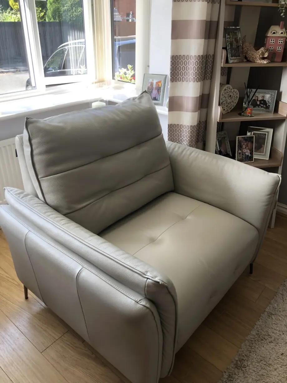 2seater sofa & snuggle chair in grey Italian leather