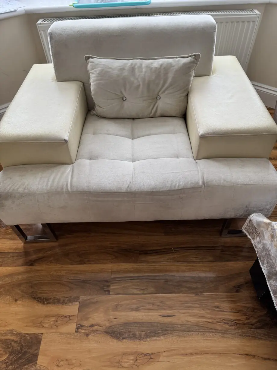 Cream 6 seater sofa 3+2+1