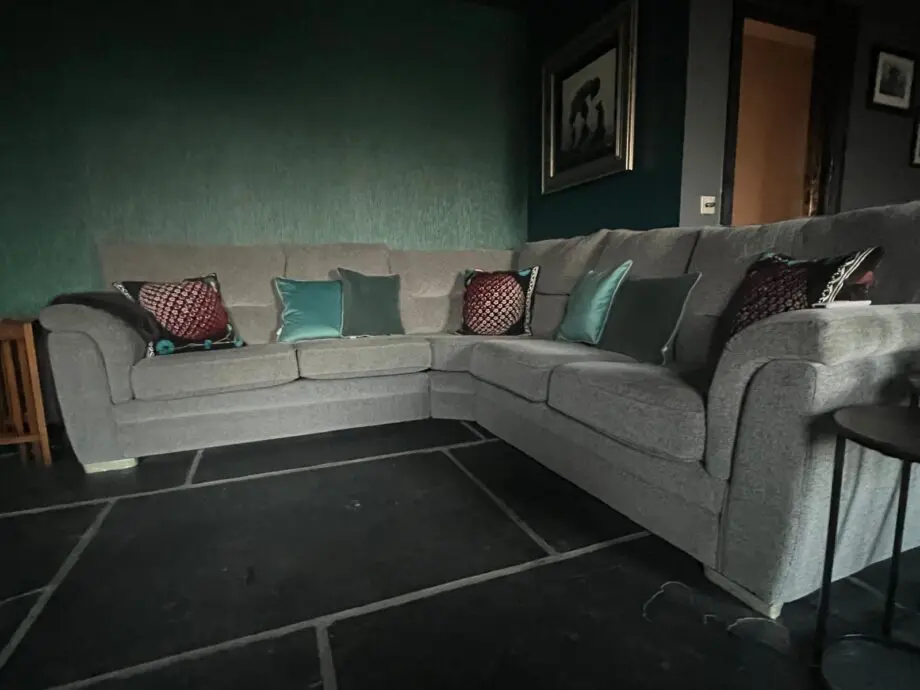 Lovely Grey Fleck Corner Sofa