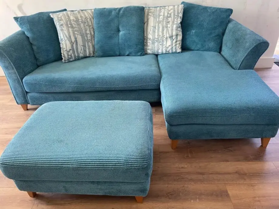 DFS 4 piece suite in Teal