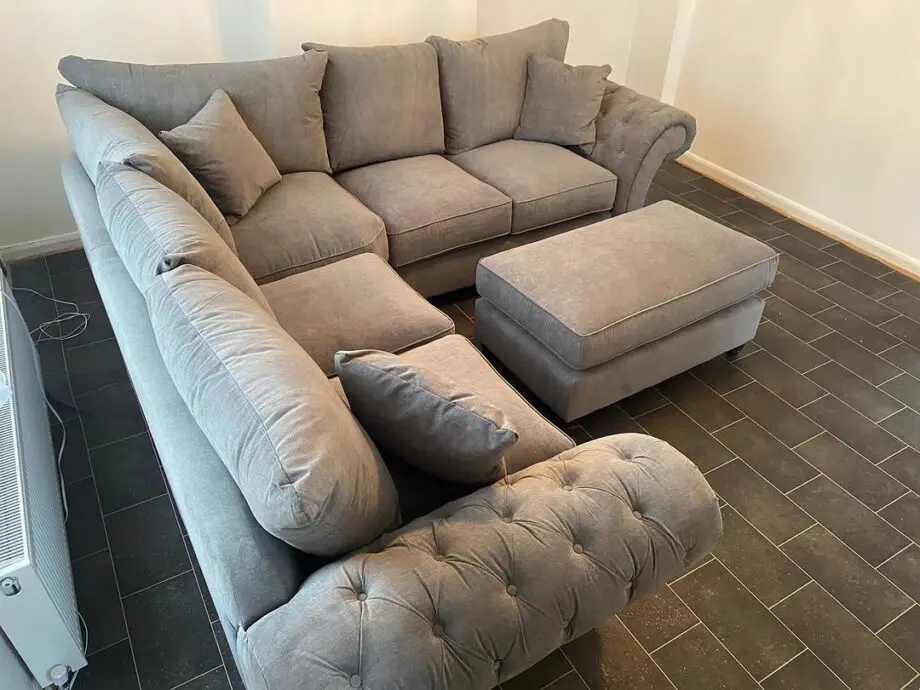 Cheshire Large Corner Sofa & Footstool Chesterfield Style