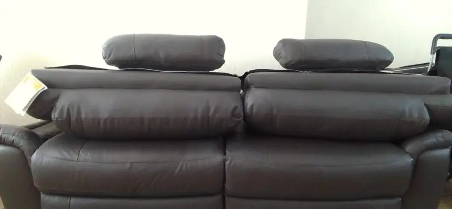 3 SEATER BROWN LEATHER POWER RECLINER 17MONTHS OLD, light usage ,no damage