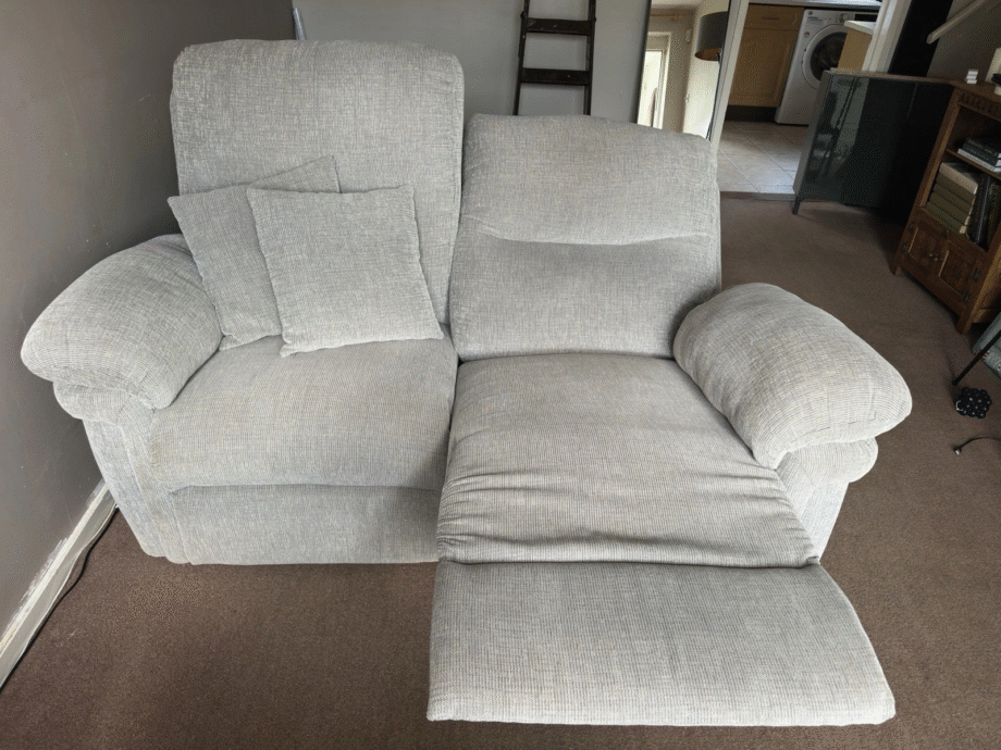 Lazyboy 2 seater electric recliner