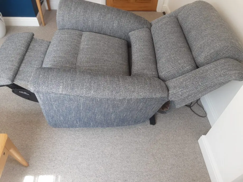PARKER KNOLL-Navy/White- All seats with electric recline and charging sockets
